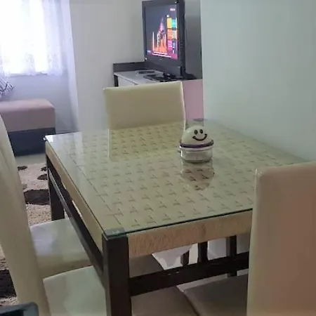 아파트 Enjoy A Peaceful Central Location Close To Everything, Truly From *